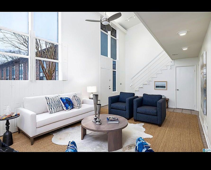 2nd image of 2521 Mountain Brook Cir