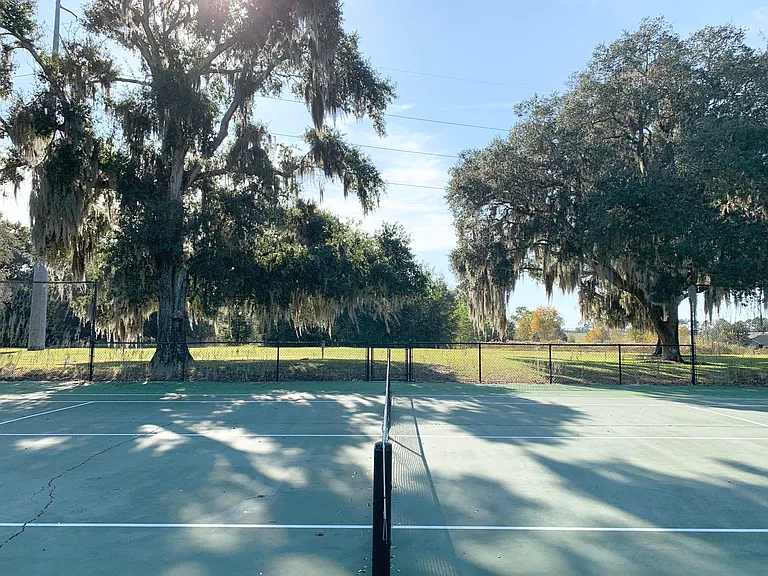 community tennis court