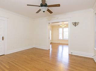 1825 11th Ave W #A, Seattle, WA 98119
