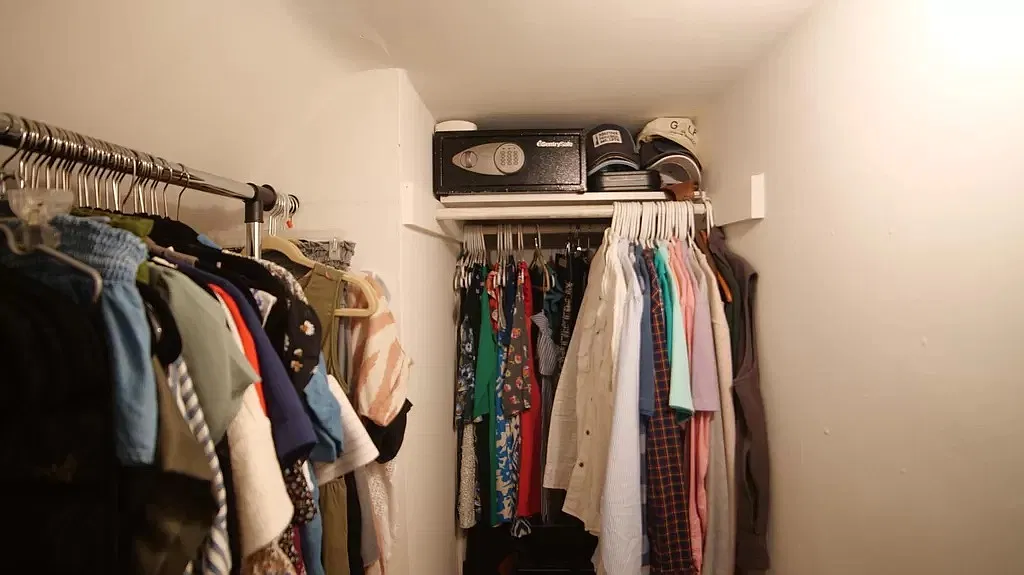 2 bed, 1000 sqft, $1,700 — Photo 2