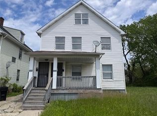 877 Rudyard Rd, Cleveland, OH 44110