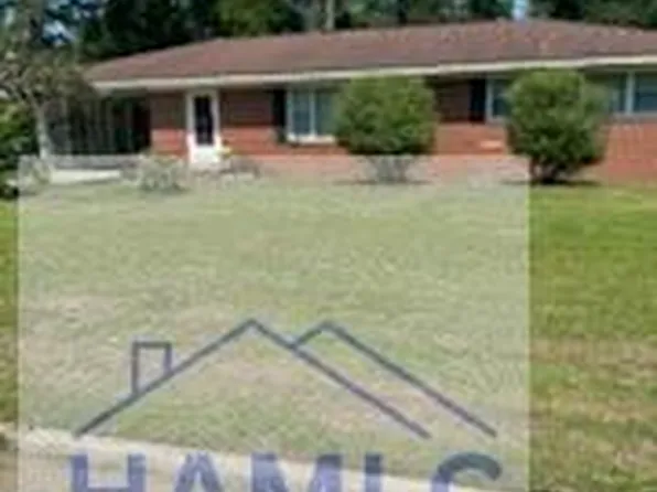 156 Persimmon St, Jesup, GA 31545