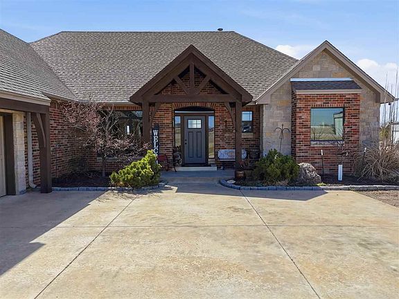 4th image of 3820 N La Cann Rd