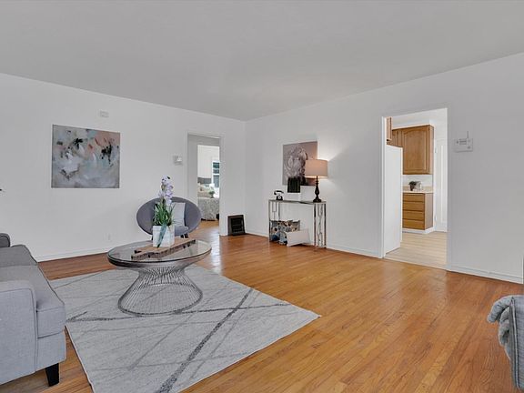 5th image of 890 Midway Ave