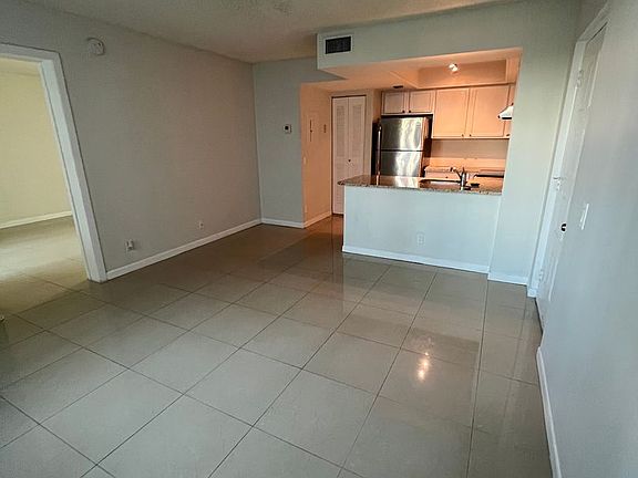 2nd image of 752 Executive Center Dr #14-11-14