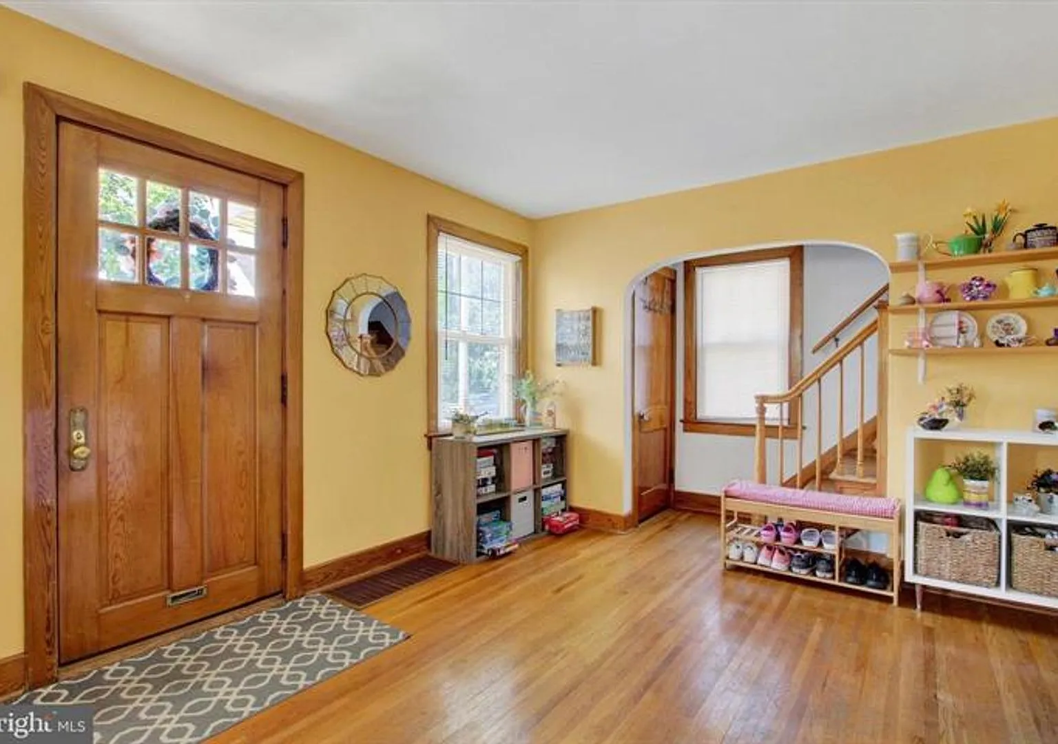 Single Family Home with Garage — Photo 2