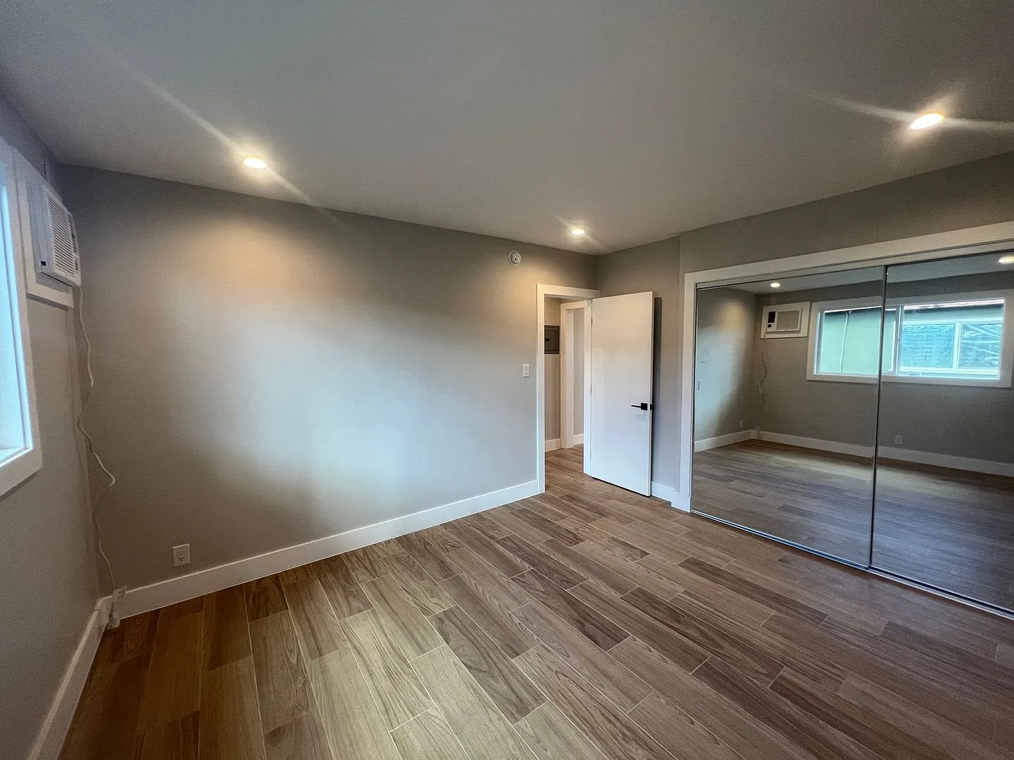 DNA Apartments 14921 Vanowen LLC — Photo 4