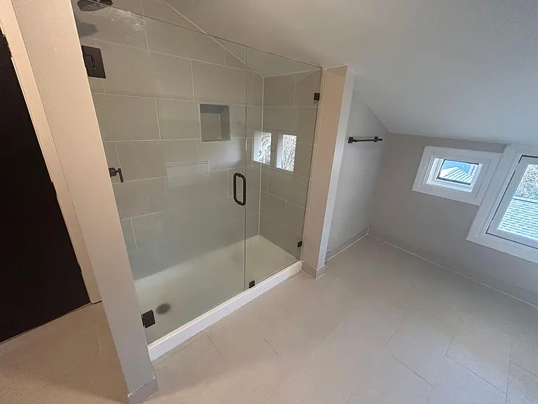3805 Franklin Blvd #301 — Photo 39