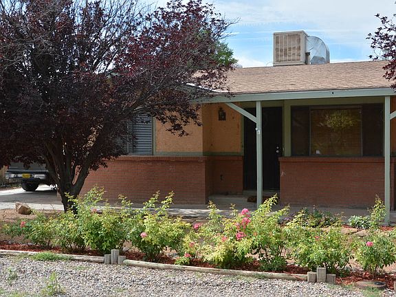 5th image of 233 Pueblo Ln NW