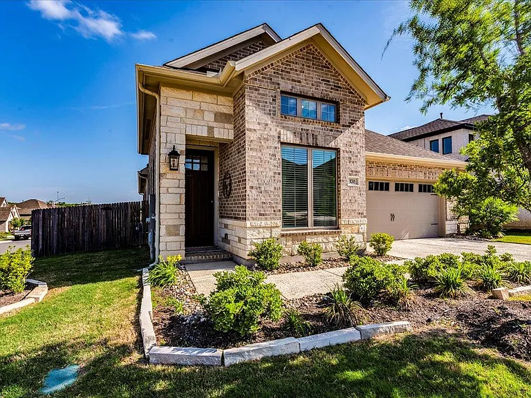 170 Alice Jane Ln — Photo 4