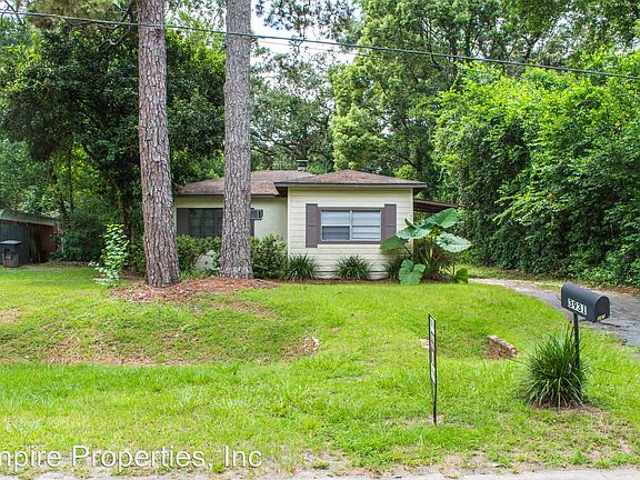 2nd image of 3931 Roswell Dr