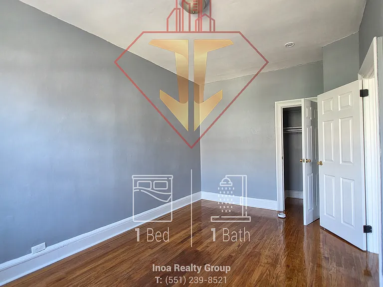 662 Avenue A #8 — Photo 3