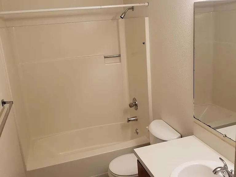 1525 SW 14th Ave #5 — Photo 8