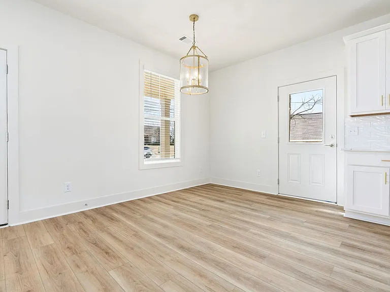 604 Martin Luther King Blvd — Photo 7