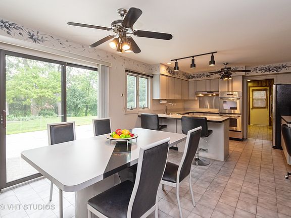 4th image of 3312 Lake Knoll Dr