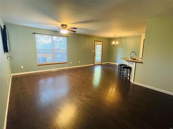 3rd image of 10416 Ashby Place Ln