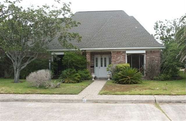 1st image of 7 Colony Park Dr