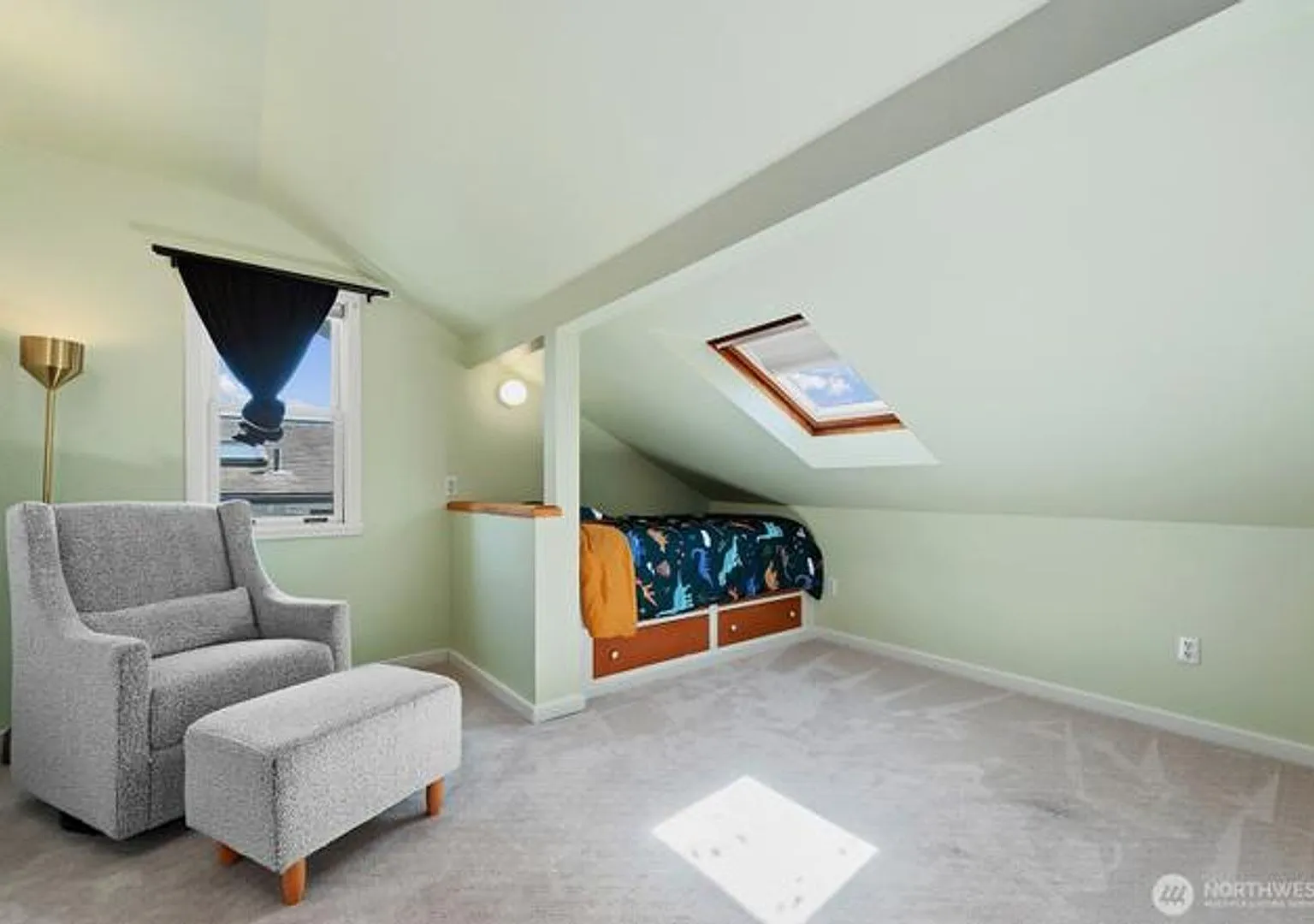 Spacious Ravenna Craftsman! — Photo 3