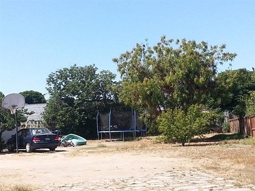 3rd image of 4669 E Olive Ave