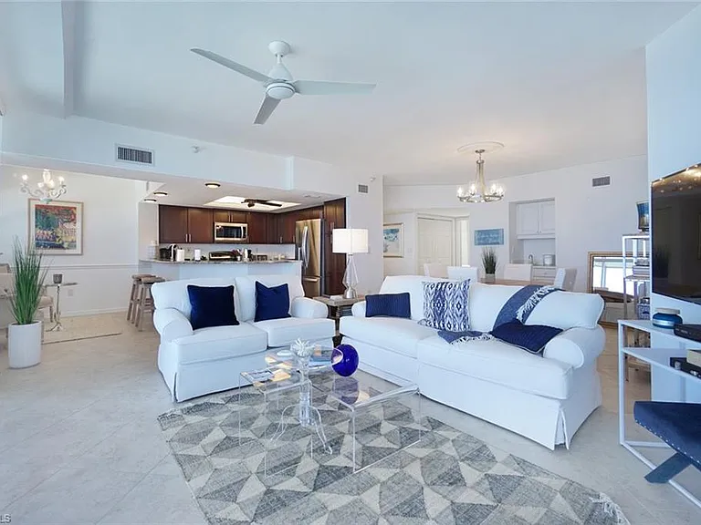 9577 Gulf Shore Dr #601 — Photo 2