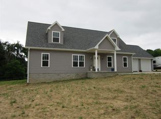 1920 Clark Smith Rd, Mitchell, IN 47446