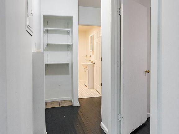 5243Commonwealth-110