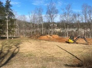 1626 Lakeview Ave, Burnside, KY 42519