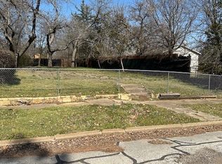 605 W Walker St, Denison, TX 75020