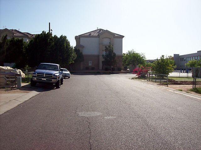2nd image of 4141 E McKinley St