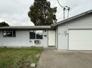 615 Palm St #1/2, Medford, OR 97501