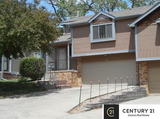 3518 Comstock Ave, Bellevue, NE 68123