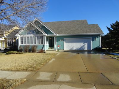 2202 Valley Rd, Yankton, SD, 57078