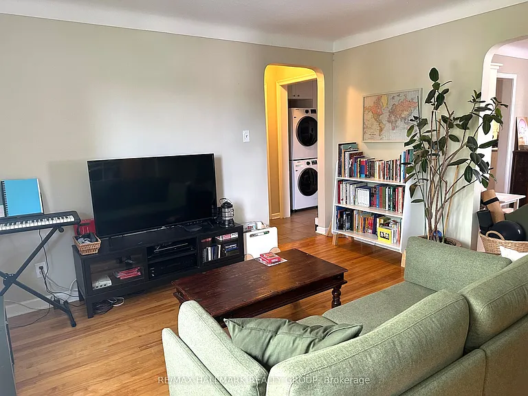 86 Gilchrist Ave #2 — Photo 4