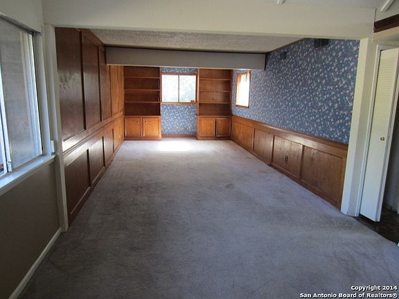 3rd image of 114 Maple Valley Dr