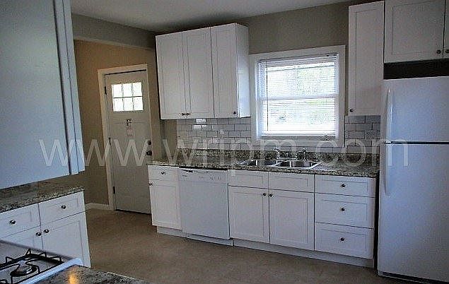 2nd image of 404 Berkeley Ave