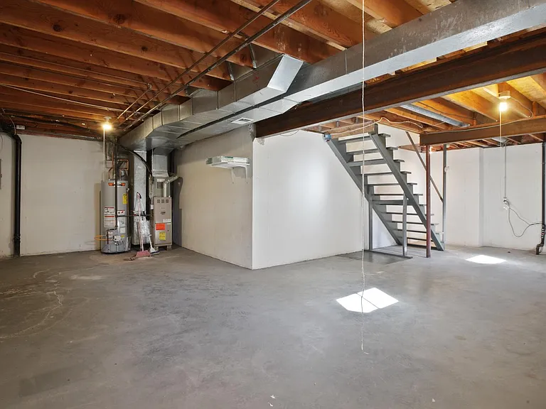 6627 W 149th Ter — Photo 16