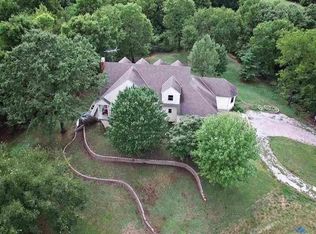 235 NW Hwy M, Clinton, MO 64735