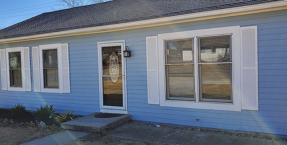 1st image of 8201 Armstrong Ave