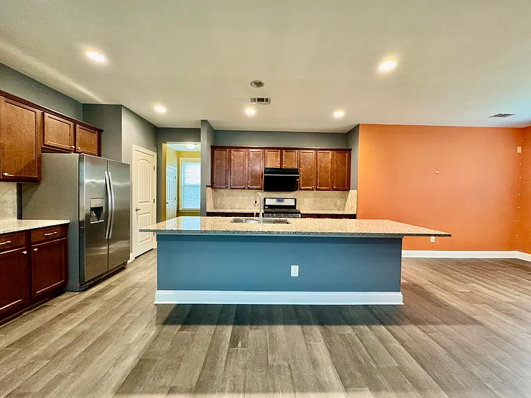1514 Chelsea Falls Ln — Photo 8