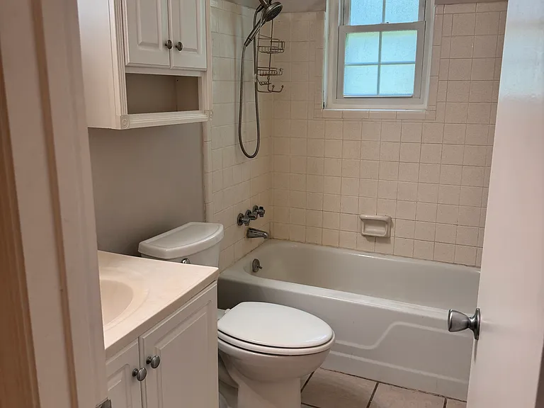 1951 N Meridian Rd #6 — Photo 11