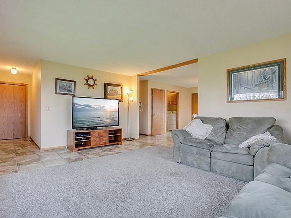 4th image of 1860 170th Ave