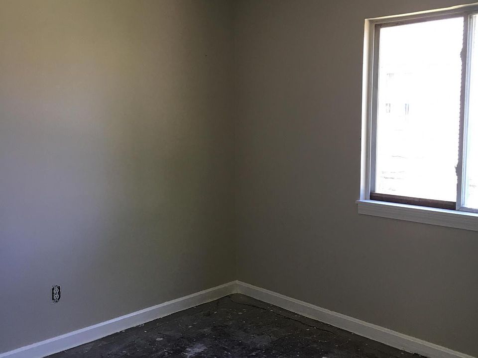 2nd image of 390 Bearses Way