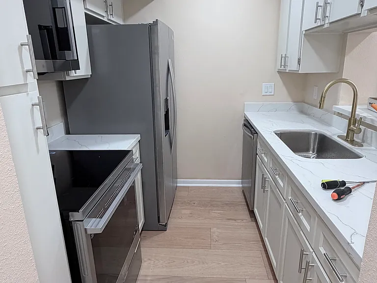 8435 Hearth Dr — Photo 13
