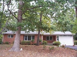 304 Woodhaven Rd, Chapel Hill, NC 27514