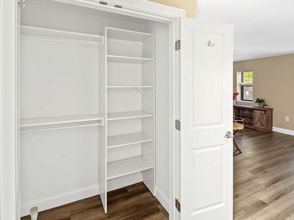 2nd image of 100 Broad St APT 4