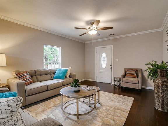 3rd image of 806 N Josephine St