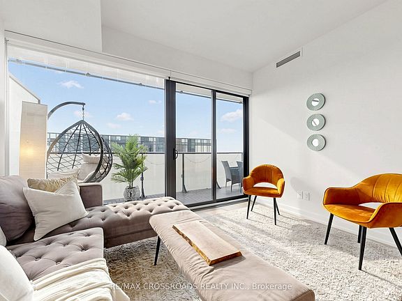 3rd image of 161 Roehampton Ave APT 4206