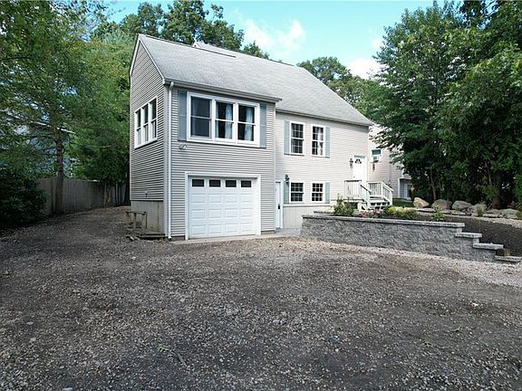 2nd image of 51 Winterberry Ln