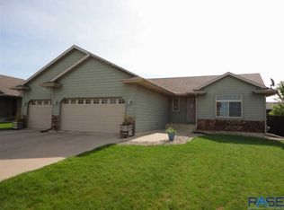9233 W Norma Trl, Sioux Falls, SD 57106