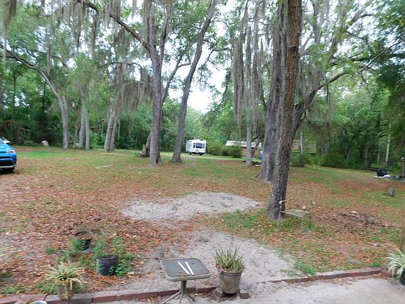 4th image of 248 Lynne Dr #18